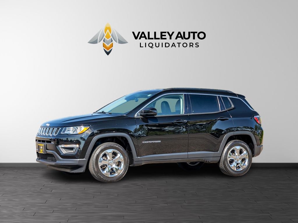 2019 Jeep Compass Base in Black — front three-quarter view